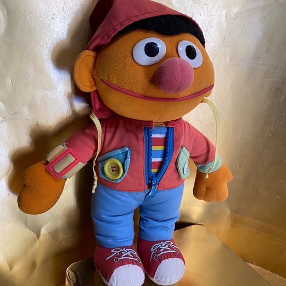 SESAME STREET VTG 1990 ERNIE DRESS ME UP PLAYSKOOL LEARNING COLlECTIBLE PLUSH - Picture 11 of 16